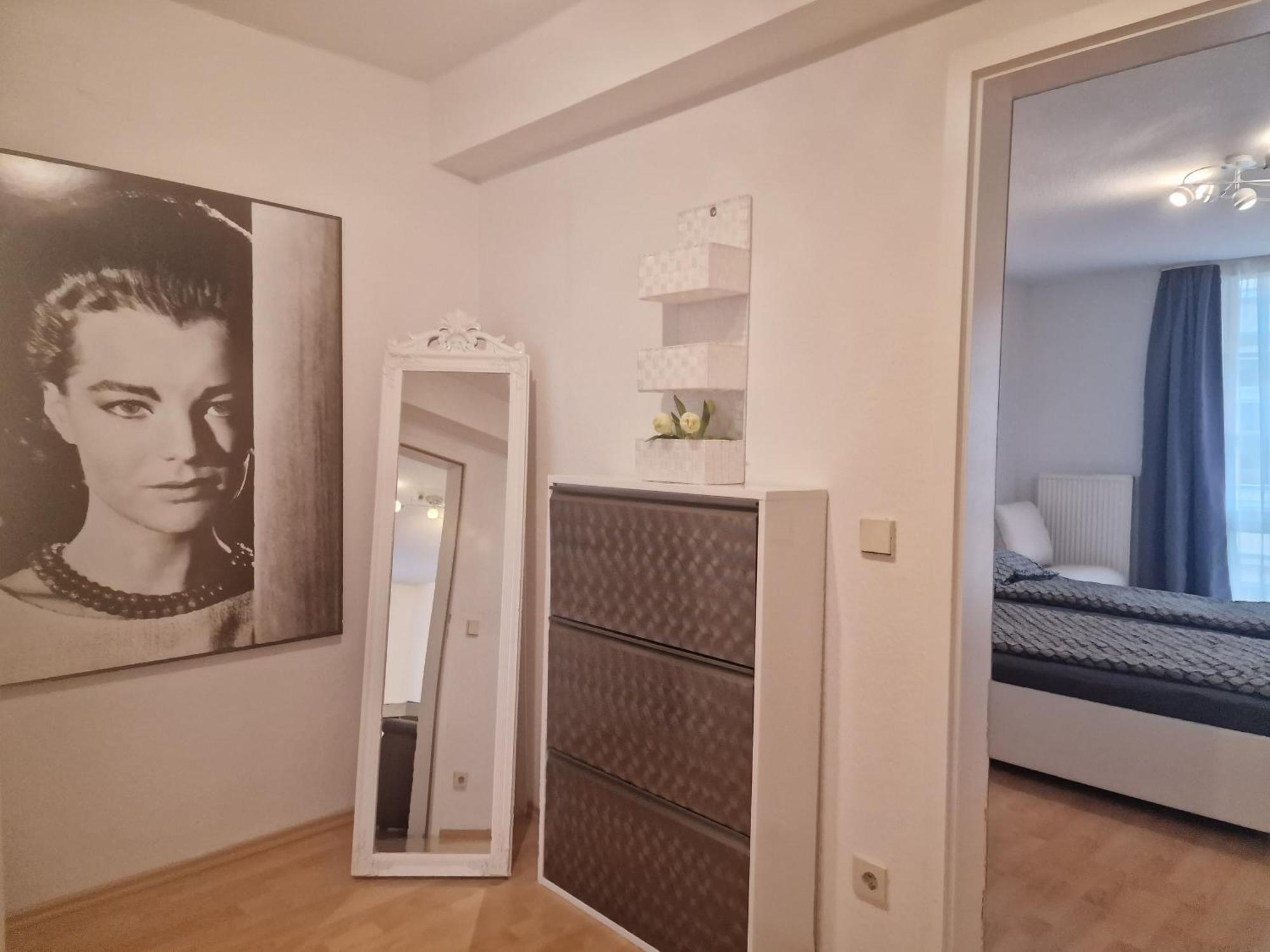 Apartment Domino *