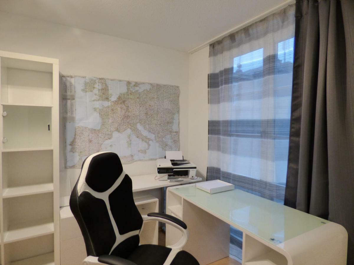 Domino Apartment *